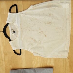 Universal Thread tank top, size medium, color distressed yellow